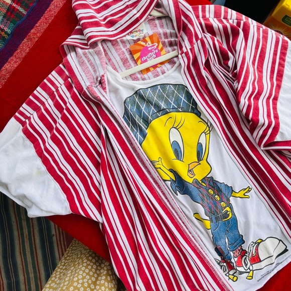 VINTAGE Looney Tunes Hooded T-Shirt - Picture 4 of 6